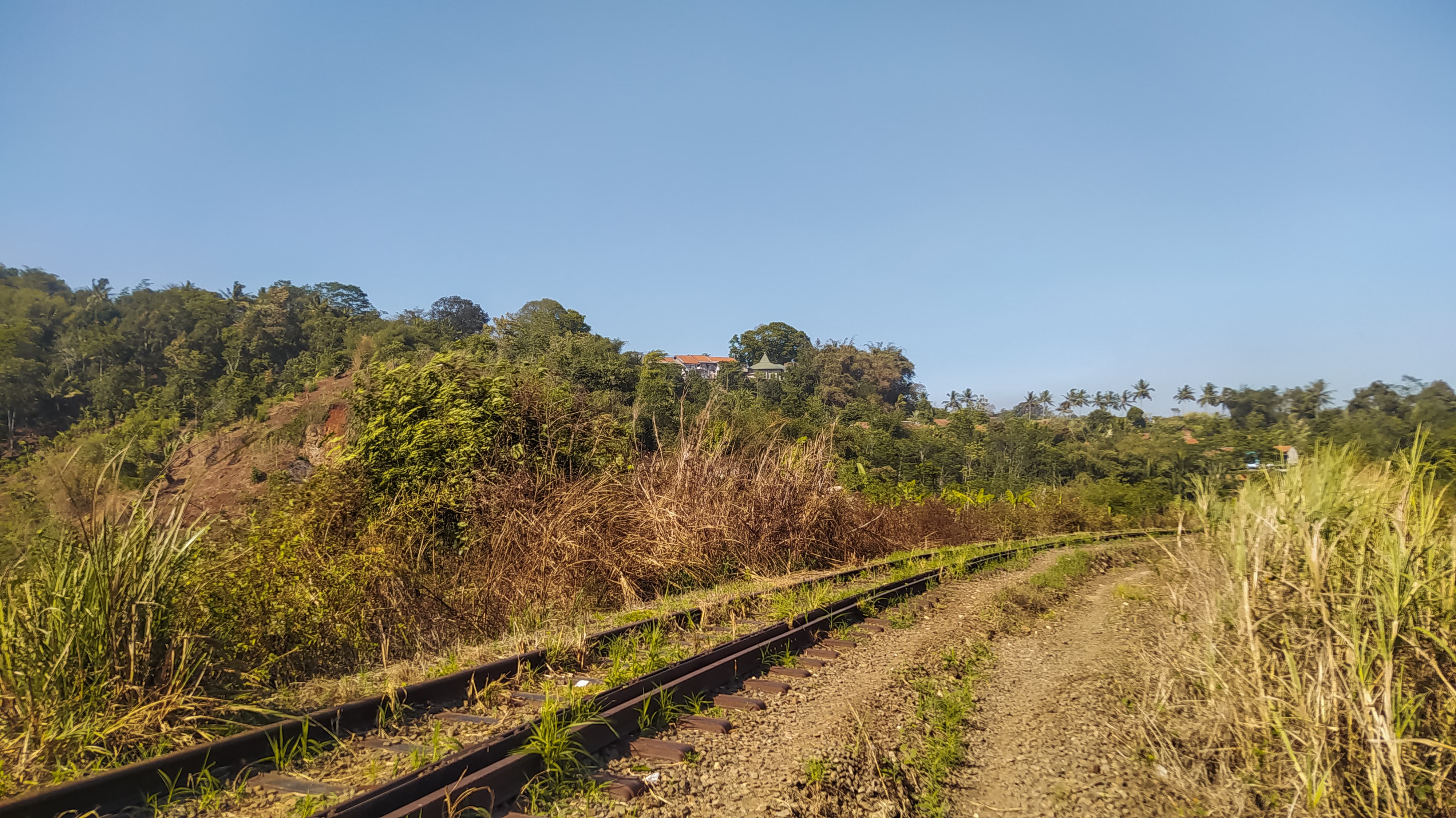 Curved track east of Cipatat Station